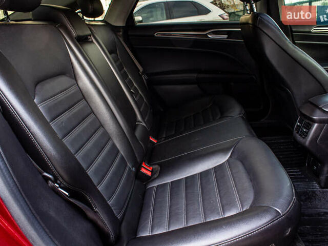 Красный Форд Фьюжн, объемом двигателя 2 л и пробегом 94 тыс. км за 14900 $, фото 30 на Automoto.ua