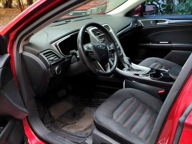 Красный Форд Фьюжн, объемом двигателя 2.5 л и пробегом 179 тыс. км за 10777 $, фото 6 на Automoto.ua