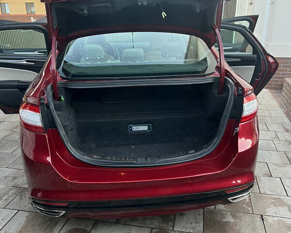 Красный Форд Фьюжн, объемом двигателя 2 л и пробегом 96 тыс. км за 13000 $, фото 20 на Automoto.ua