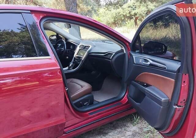 Красный Форд Фьюжн, объемом двигателя 2 л и пробегом 163 тыс. км за 12500 $, фото 33 на Automoto.ua