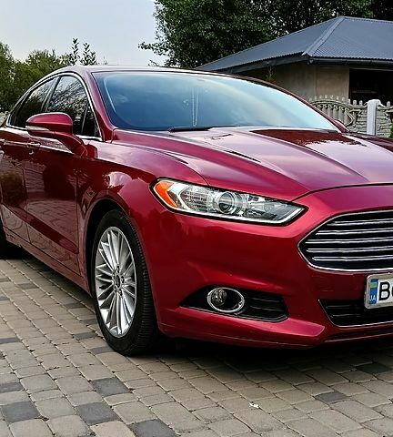 Форд Фьюжн 2015 в Львове на Automoto.ua Красный Форд Фьюжн, объемом двигателя 1.5 л и пробегом 147 тыс. км за 9500 $, фото 2 на Automoto.ua
