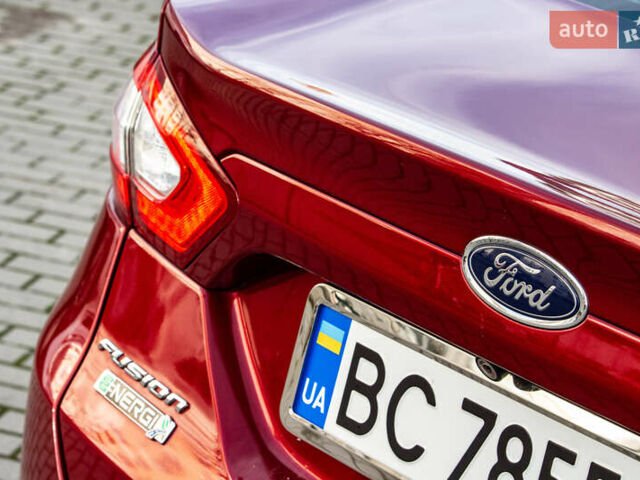 Красный Форд Фьюжн, объемом двигателя 2 л и пробегом 94 тыс. км за 14900 $, фото 28 на Automoto.ua