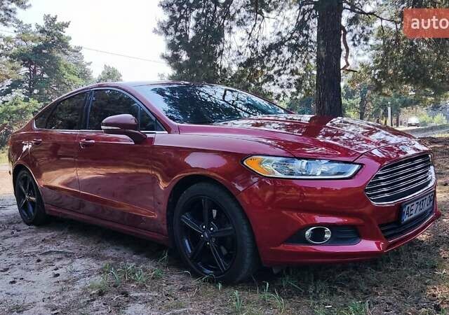 Красный Форд Фьюжн, объемом двигателя 2 л и пробегом 163 тыс. км за 12500 $, фото 10 на Automoto.ua