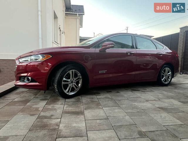 Красный Форд Фьюжн, объемом двигателя 2 л и пробегом 96 тыс. км за 13000 $, фото 5 на Automoto.ua