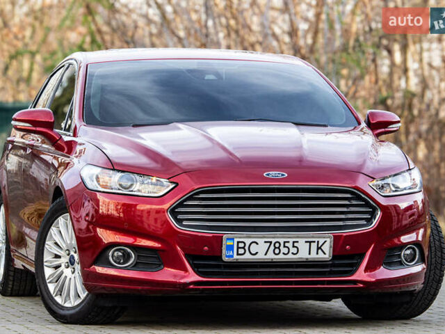 Красный Форд Фьюжн, объемом двигателя 2 л и пробегом 94 тыс. км за 14900 $, фото 7 на Automoto.ua