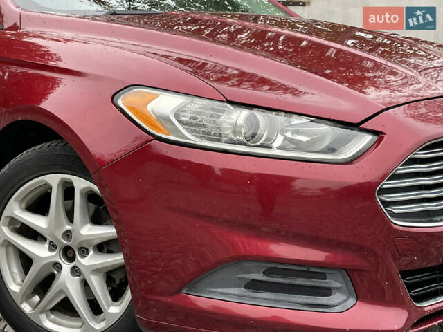 Форд Фьюжен 2015 у Києві на Automoto.ua Червоний Форд Фьюжен, об'ємом двигуна 1.5 л та пробігом 139 тис. км за 10490 $, фото 2 на Automoto.ua