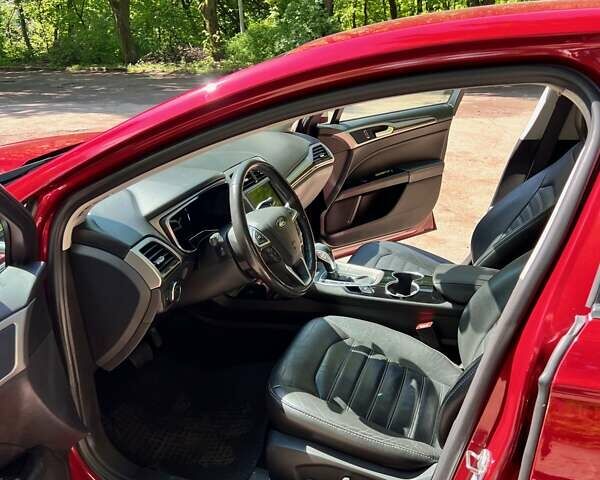 Червоний Форд Фьюжен, об'ємом двигуна 2 л та пробігом 130 тис. км за 12599 $, фото 30 на Automoto.ua