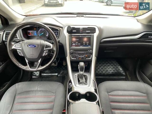 Форд Фьюжн 2015 в Ивано-Франковске на Automoto.ua Красный Форд Фьюжн, объемом двигателя 2.49 л и пробегом 178 тыс. км за 10900 $, фото 53 на Automoto.ua