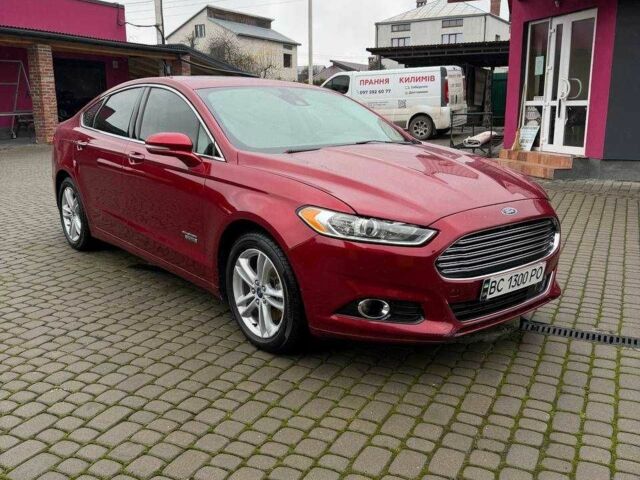 Красный Форд Фьюжн, объемом двигателя 2 л и пробегом 280 тыс. км за 11000 $, фото 1 на Automoto.ua