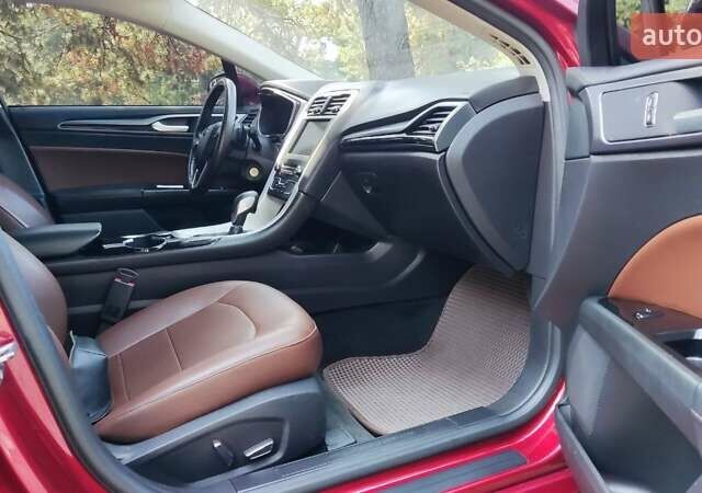 Красный Форд Фьюжн, объемом двигателя 2 л и пробегом 163 тыс. км за 12500 $, фото 35 на Automoto.ua