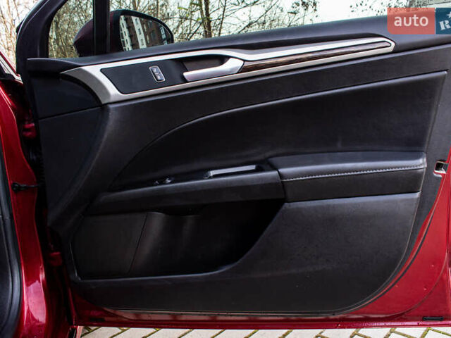 Красный Форд Фьюжн, объемом двигателя 2 л и пробегом 94 тыс. км за 14900 $, фото 32 на Automoto.ua