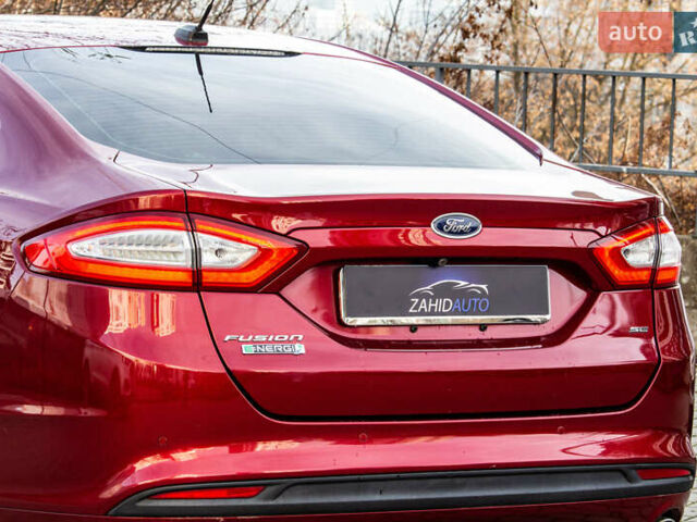 Красный Форд Фьюжн, объемом двигателя 2 л и пробегом 94 тыс. км за 14900 $, фото 21 на Automoto.ua