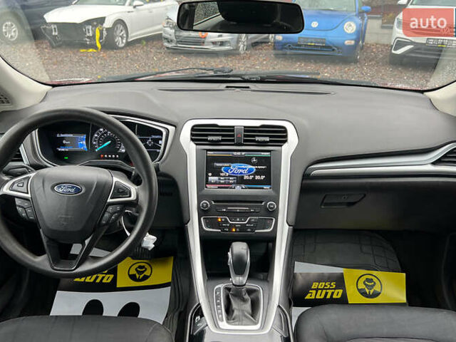 Красный Форд Фьюжн, объемом двигателя 2.49 л и пробегом 181 тыс. км за 11800 $, фото 10 на Automoto.ua