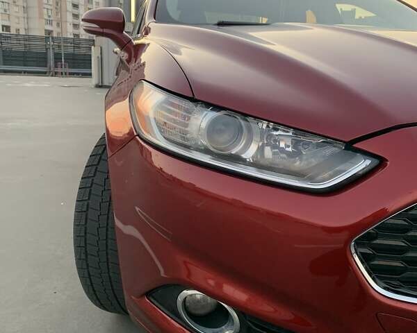 Красный Форд Фьюжн, объемом двигателя 2.49 л и пробегом 190 тыс. км за 9500 $, фото 17 на Automoto.ua