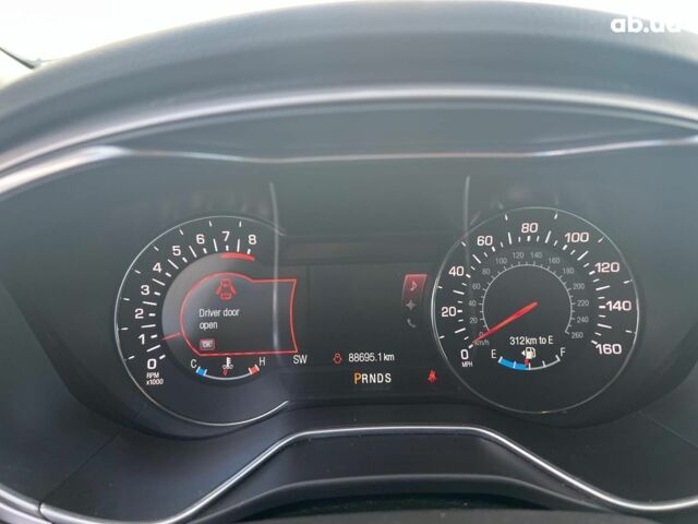 Форд Фьюжн 2015 в Львове на Automoto.ua Красный Форд Фьюжн, объемом двигателя 1.5 л и пробегом 80 тыс. км за 7800 $, фото 25 на Automoto.ua