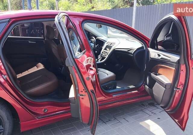 Красный Форд Фьюжн, объемом двигателя 2 л и пробегом 163 тыс. км за 12500 $, фото 32 на Automoto.ua