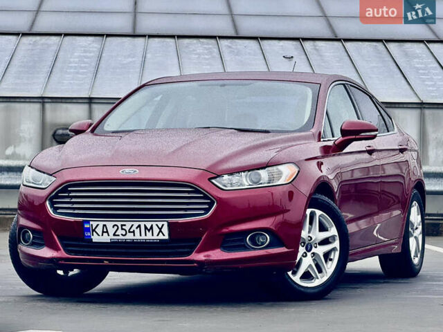 Красный Форд Фьюжн, объемом двигателя 1.5 л и пробегом 225 тыс. км за 8999 $, фото 4 на Automoto.ua