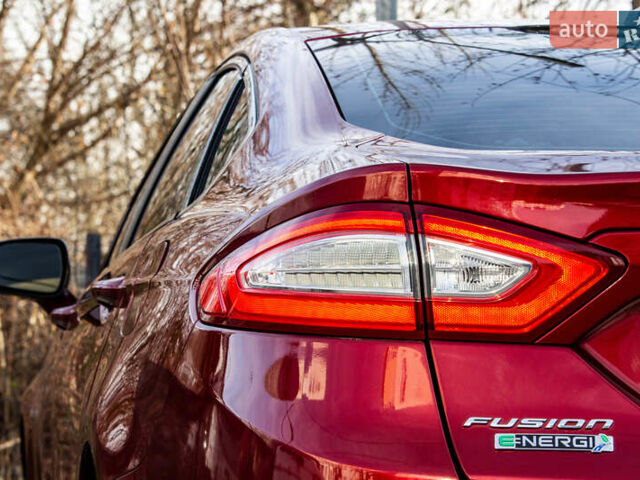 Красный Форд Фьюжн, объемом двигателя 2 л и пробегом 94 тыс. км за 14900 $, фото 27 на Automoto.ua