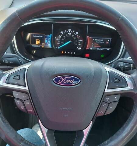Форд Фьюжн 2015 в Ровно на Automoto.ua Красный Форд Фьюжн, объемом двигателя 2 л и пробегом 183 тыс. км за 12999 $, фото 7 на Automoto.ua
