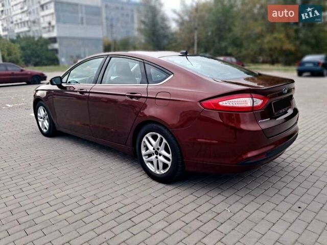 Червоний Форд Фьюжен, об'ємом двигуна 2.5 л та пробігом 190 тис. км за 8900 $, фото 4 на Automoto.ua