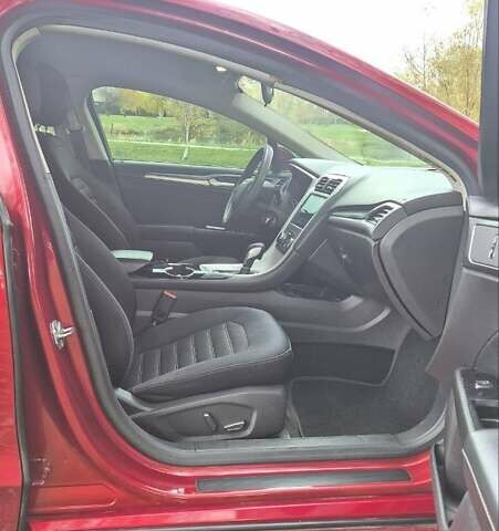 Красный Форд Фьюжн, объемом двигателя 2.49 л и пробегом 214 тыс. км за 9300 $, фото 9 на Automoto.ua