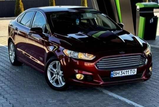Форд Фьюжен 2015 у Одесі на Automoto.ua Червоний Форд Фьюжен, об'ємом двигуна 2 л та пробігом 200 тис. км за 11800 $, фото 8 на Automoto.ua