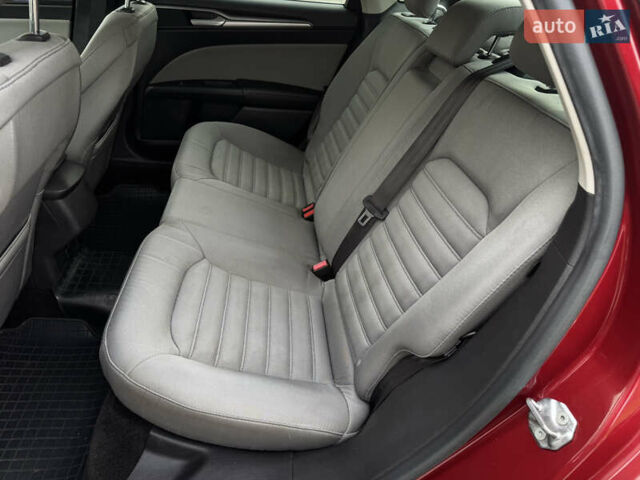 Красный Форд Фьюжн, объемом двигателя 2.5 л и пробегом 131 тыс. км за 8400 $, фото 12 на Automoto.ua