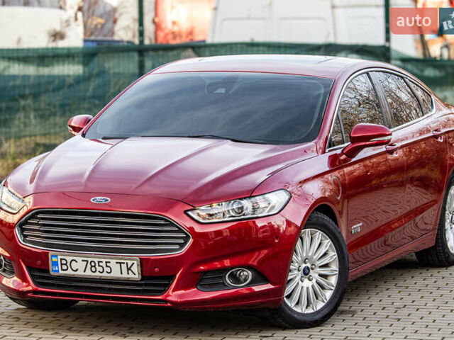 Красный Форд Фьюжн, объемом двигателя 2 л и пробегом 94 тыс. км за 14900 $, фото 5 на Automoto.ua