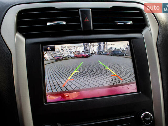 Красный Форд Фьюжн, объемом двигателя 2 л и пробегом 94 тыс. км за 14900 $, фото 57 на Automoto.ua