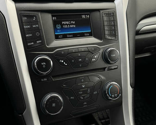 Красный Форд Фьюжн, объемом двигателя 2.5 л и пробегом 131 тыс. км за 8400 $, фото 23 на Automoto.ua