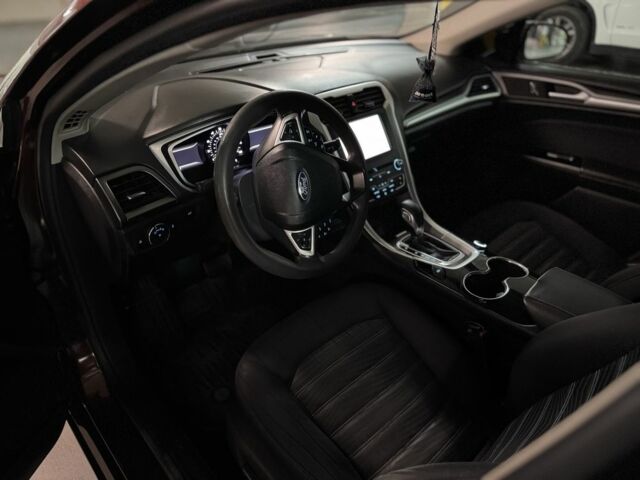 Красный Форд Фьюжн, объемом двигателя 1.5 л и пробегом 112 тыс. км за 7600 $, фото 6 на Automoto.ua