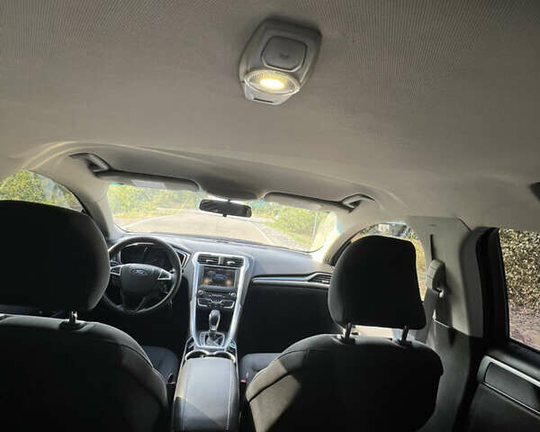 Красный Форд Фьюжн, объемом двигателя 1.5 л и пробегом 130 тыс. км за 8600 $, фото 9 на Automoto.ua