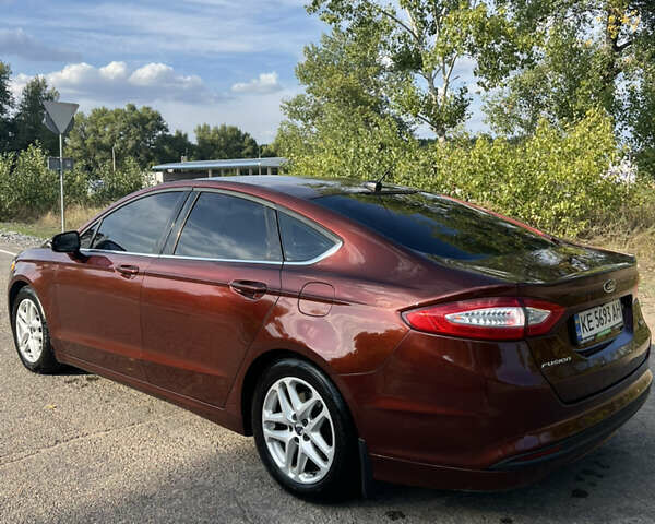 Красный Форд Фьюжн, объемом двигателя 1.5 л и пробегом 130 тыс. км за 8600 $, фото 5 на Automoto.ua