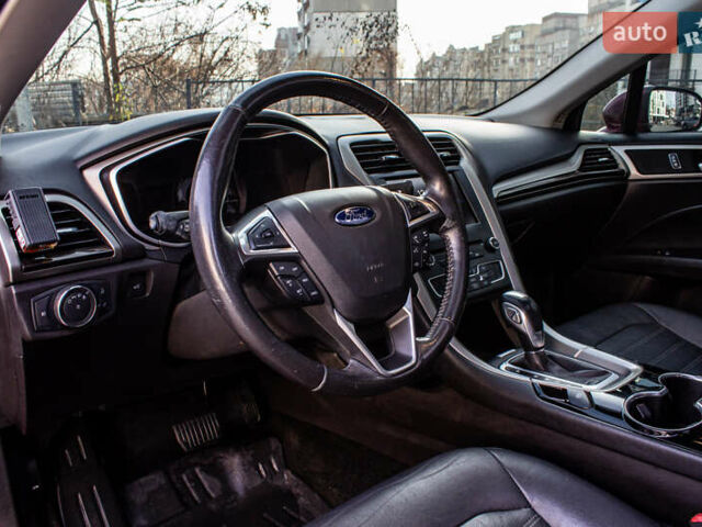 Красный Форд Фьюжн, объемом двигателя 2 л и пробегом 94 тыс. км за 14900 $, фото 45 на Automoto.ua