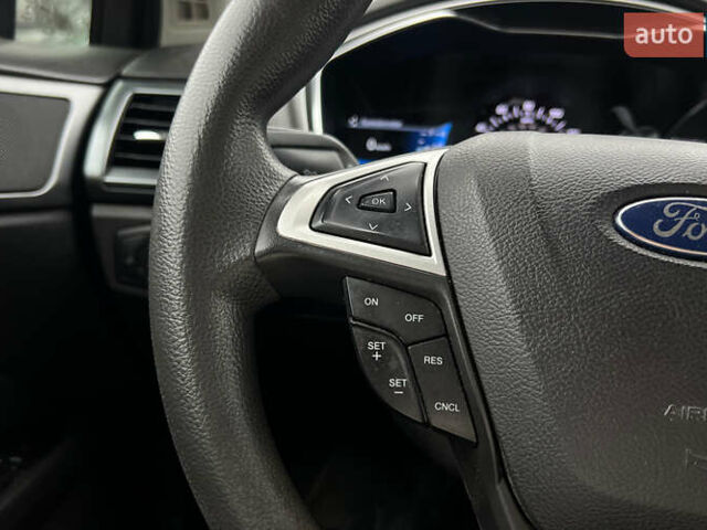 Красный Форд Фьюжн, объемом двигателя 2.49 л и пробегом 181 тыс. км за 11800 $, фото 8 на Automoto.ua