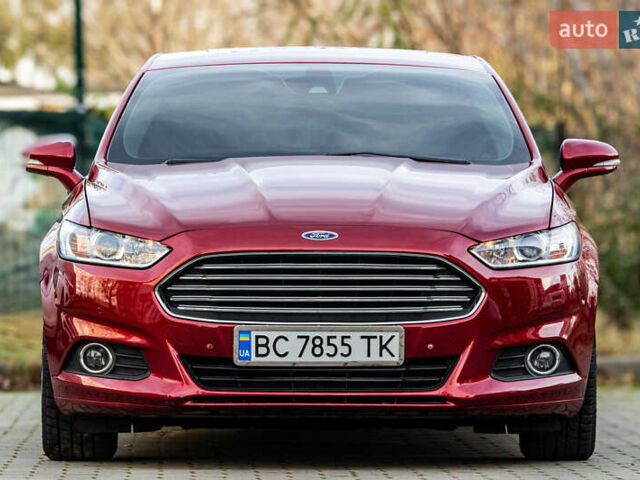 Красный Форд Фьюжн, объемом двигателя 2 л и пробегом 94 тыс. км за 14900 $, фото 6 на Automoto.ua