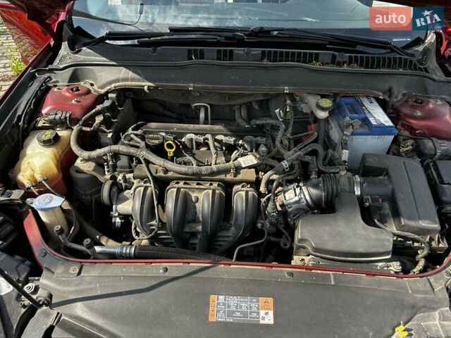 Форд Фьюжн 2015 в Львове на Automoto.ua Красный Форд Фьюжн, объемом двигателя 2.5 л и пробегом 181 тыс. км за 11000 $, фото 21 на Automoto.ua