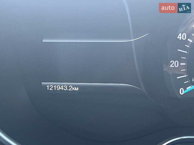 Красный Форд Фьюжн, объемом двигателя 1.5 л и пробегом 130 тыс. км за 8600 $, фото 16 на Automoto.ua