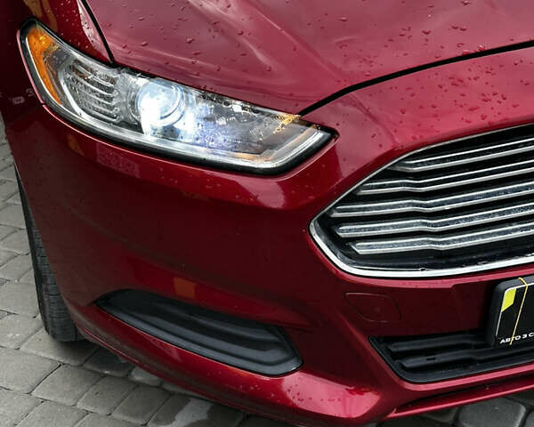 Красный Форд Фьюжн, объемом двигателя 2.49 л и пробегом 150 тыс. км за 8800 $, фото 3 на Automoto.ua