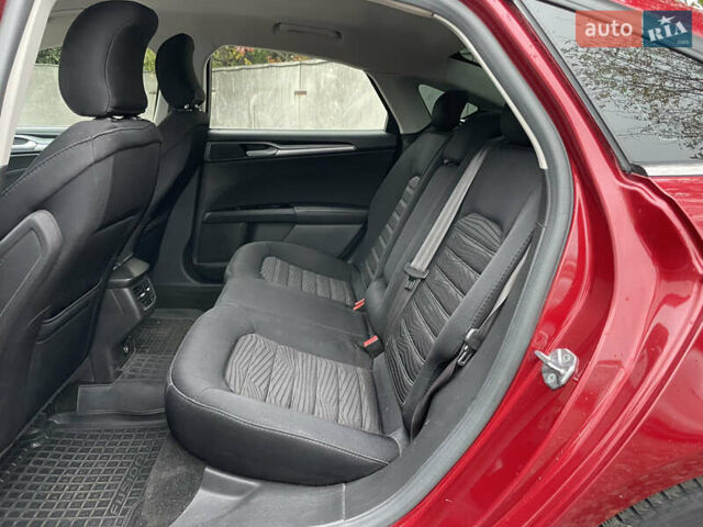 Форд Фьюжен 2015 у Києві на Automoto.ua Червоний Форд Фьюжен, об'ємом двигуна 1.5 л та пробігом 139 тис. км за 10490 $, фото 12 на Automoto.ua