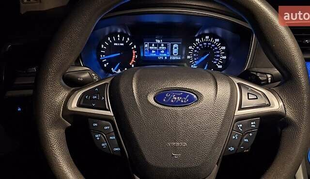Красный Форд Фьюжн, объемом двигателя 2.49 л и пробегом 214 тыс. км за 9300 $, фото 21 на Automoto.ua