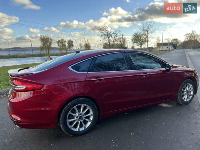 Красный Форд Фьюжн, объемом двигателя 2 л и пробегом 92 тыс. км за 17000 $, фото 4 на Automoto.ua