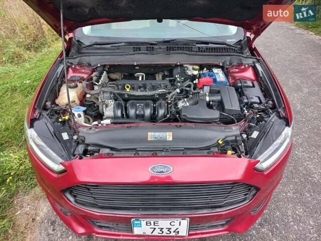 Красный Форд Фьюжн, объемом двигателя 2.49 л и пробегом 129 тыс. км за 12500 $, фото 1 на Automoto.ua