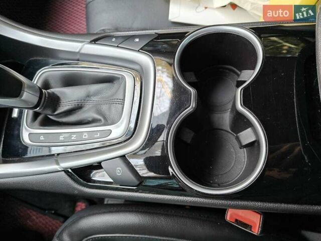 Красный Форд Фьюжн, объемом двигателя 2 л и пробегом 183 тыс. км за 13500 $, фото 23 на Automoto.ua