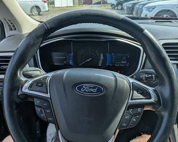 Форд Фьюжн 2016 в Львове на Automoto.ua Красный Форд Фьюжн, объемом двигателя 2 л и пробегом 181 тыс. км за 11500 $, фото 16 на Automoto.ua