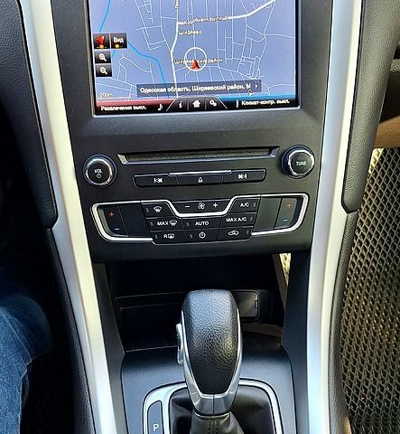 Червоний Форд Фьюжен, об'ємом двигуна 2.5 л та пробігом 206 тис. км за 9700 $, фото 10 на Automoto.ua