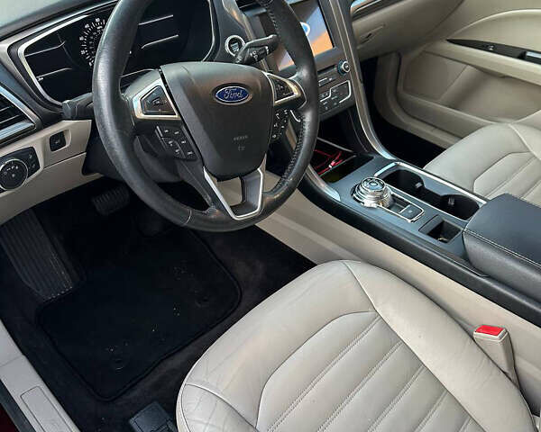 Красный Форд Фьюжн, объемом двигателя 2 л и пробегом 133 тыс. км за 17500 $, фото 15 на Automoto.ua