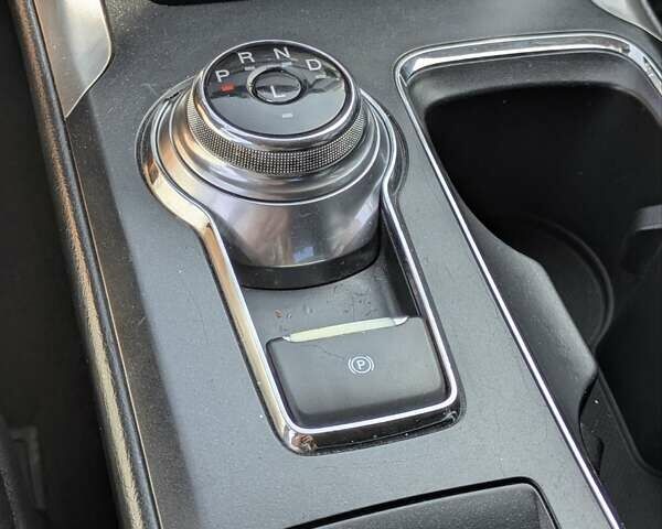 Форд Фьюжн 2016 в Львове на Automoto.ua Красный Форд Фьюжн, объемом двигателя 2 л и пробегом 181 тыс. км за 11500 $, фото 19 на Automoto.ua