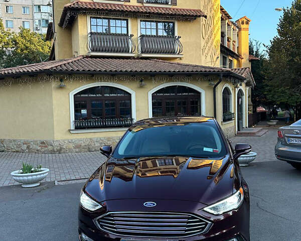 Красный Форд Фьюжн, объемом двигателя 2 л и пробегом 133 тыс. км за 17500 $, фото 1 на Automoto.ua