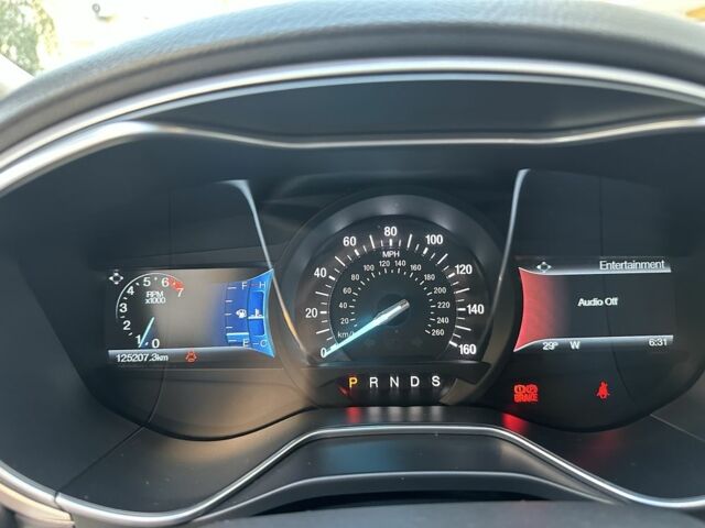 Красный Форд Фьюжн, объемом двигателя 2.5 л и пробегом 125 тыс. км за 10800 $, фото 6 на Automoto.ua